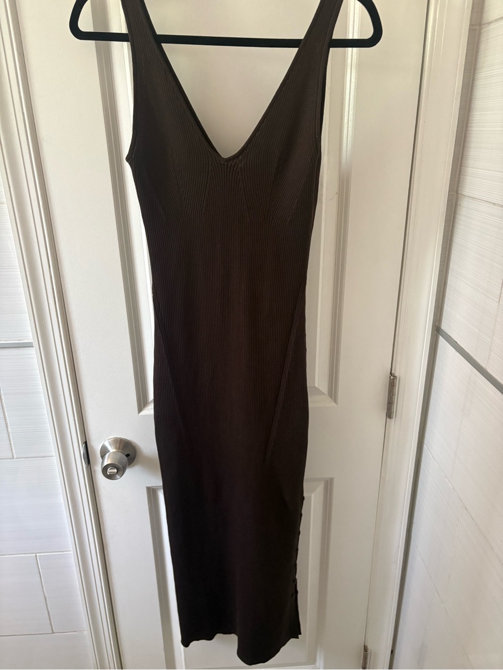 H&M Brown Ribbed V-Neck Maxi Dress